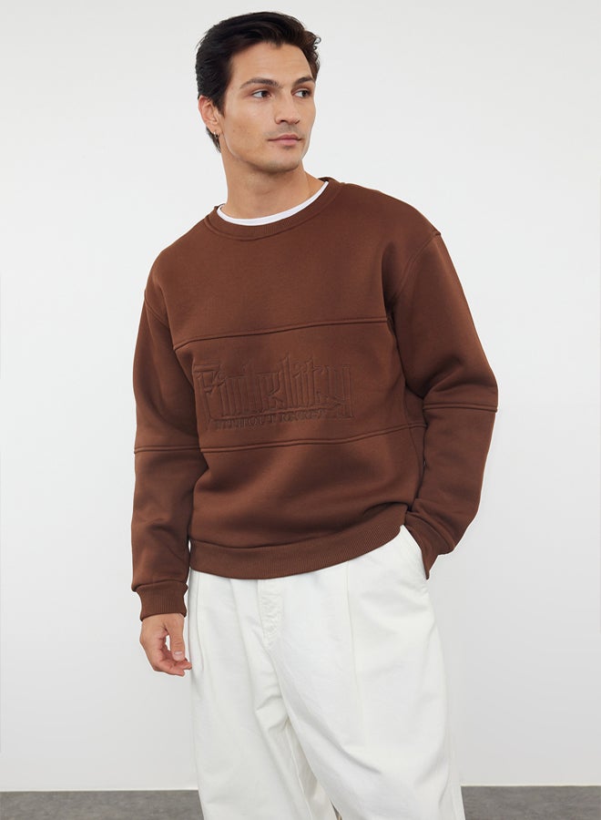 trendyol Brown Oversize/Wide Cut Text Embroidered Inside Polar Fleece Sweatshirt - Image 1