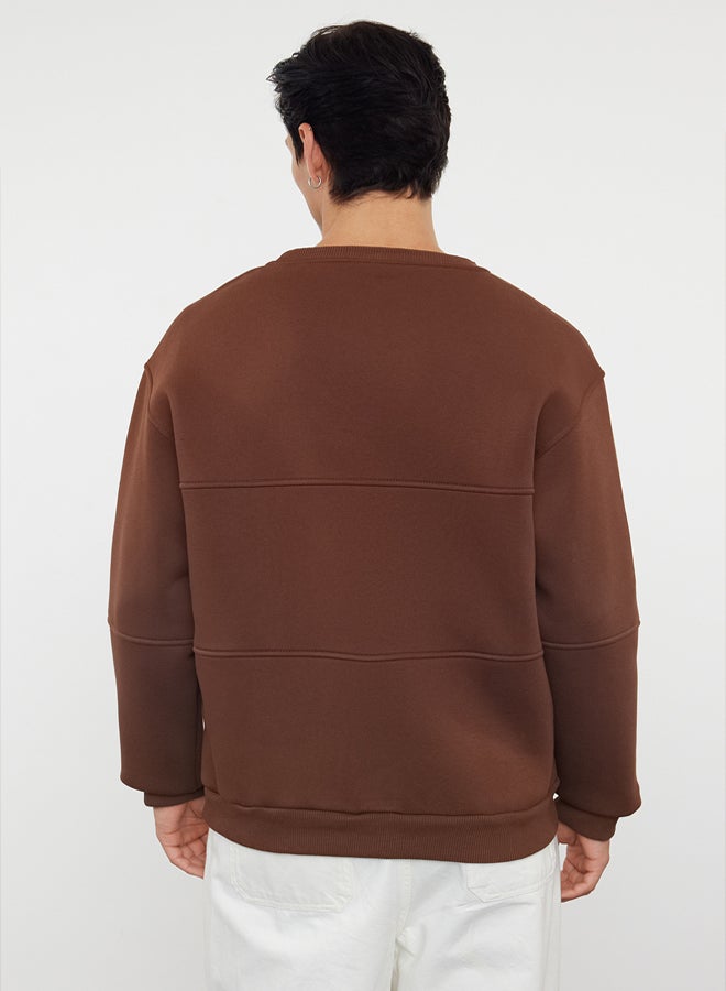 trendyol Brown Oversize/Wide Cut Text Embroidered Inside Polar Fleece Sweatshirt - Image 5