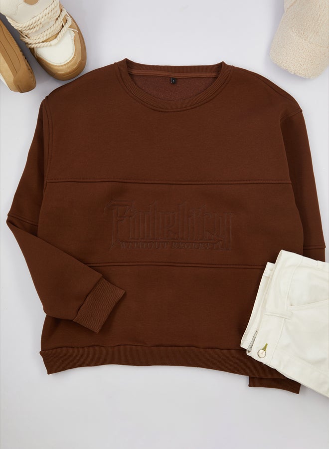 trendyol Brown Oversize/Wide Cut Text Embroidered Inside Polar Fleece Sweatshirt - Image 2
