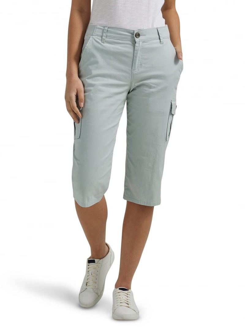Lee Women's Flex-to-Go Mid-Rise 17" Cargo Skimmer Capri Pant Summer Haze 2 - Image 1