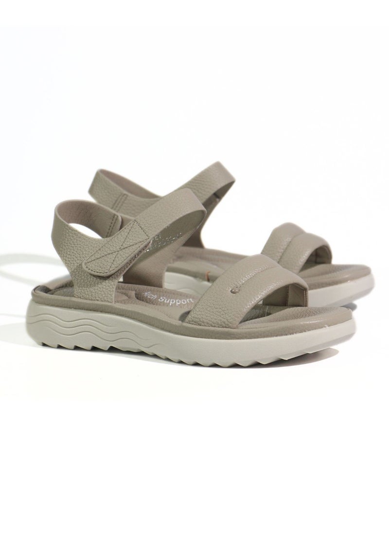 Mon Ami Monami Women's Flat Sandals - Elegant Open-Toe Summer Sandals for Women, Lightweight Comfortable Walking Sandals for Girls & Ladies, Soft Cushioned Footbed for Beach, Travel, and Everyday Outfits  - Image 4
