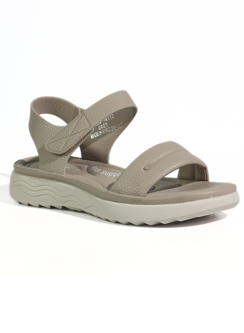 Mon Ami صنادل موني أمي النسائية المسطحة - صنادل صيفية أنيقة مفتوحة الأصابع للنساء، صنادل خفيفة ومريحة للمشي للفتيات والسيدات، قاعدة قدم مبطنة ناعمة للشاطئ والسفر والأزياء اليومية - Image 1