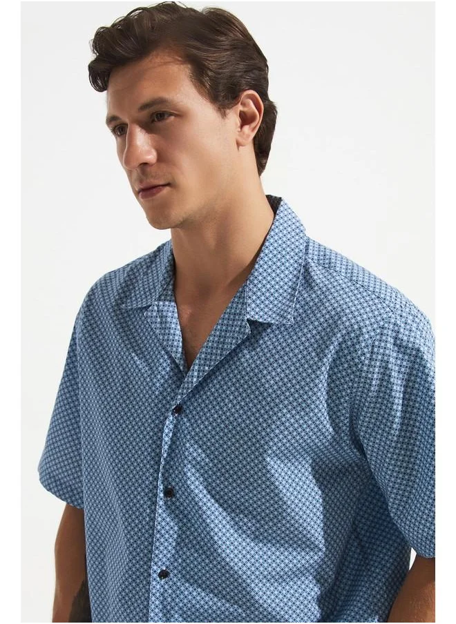 JUNE June Exclusive Men Oversize Short Sleeve Patterned Shirt Turquoise - Blue