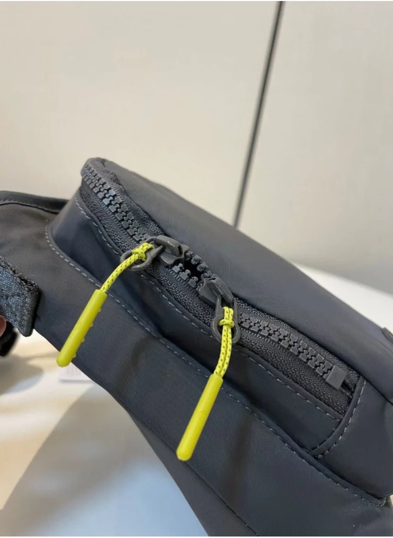 Lululemon - Water Bottle Crossbody with Front Pocket 2L - Image 1