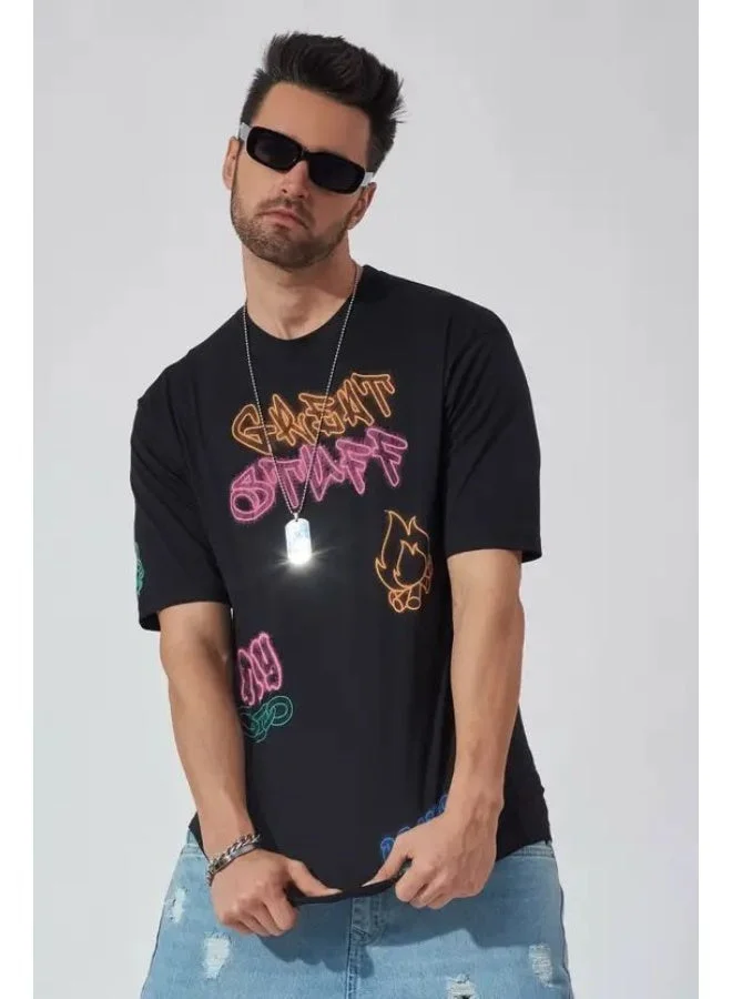 مانياك تيشيرت قطن رجالي بطبعة أكمام ثلاثة أرباع برقبة دائرية بقصة واسعة أسود وبرتقالي