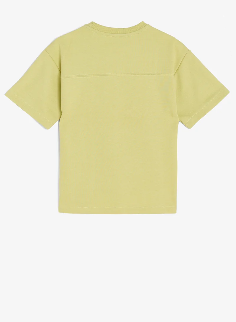 ريبلز مع نمشي Boys Drop Shoulder T-shirt & Shorts Set