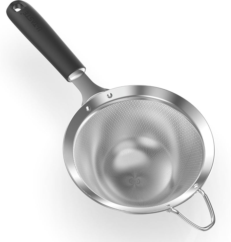 U-Taste Kitchen Fine Mesh Strainer, 18/8 Stainless Steel Sifter Food Sieve for Sifting Flour Spice Powder, Straining Pasta Fruit Juice, Filtering Tea Coffee (14cm, Black) - Image 1