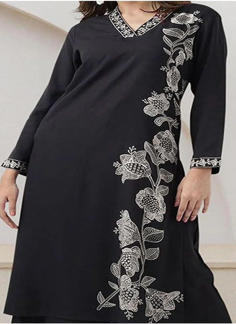 آي شين Women's Black Rayon Embellished Tunic Full Length Palazzo Straight Fit Kurta Set