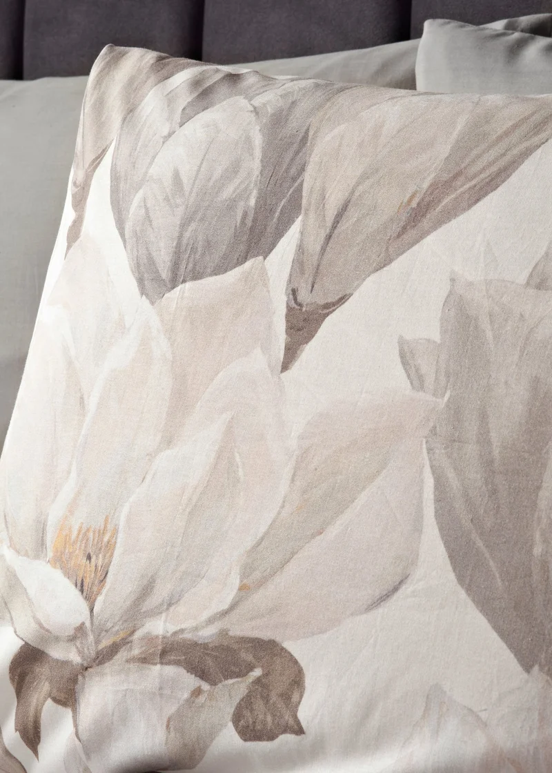 Matalan White Lily Floral Duvet Set