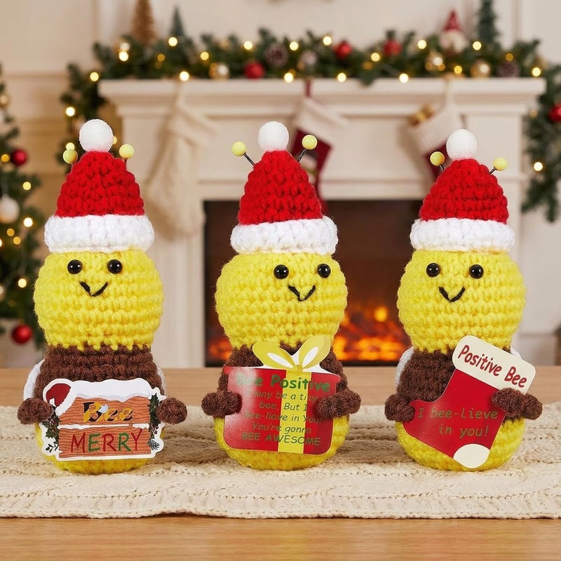 Henoyso 3 Pcs, Positive Mini Crochet Bee Gift with Cards Soft Wool Handmade Knitted Bee Doll for Friends, Parties, Birthdays, Christmas Party Gift - Image 1