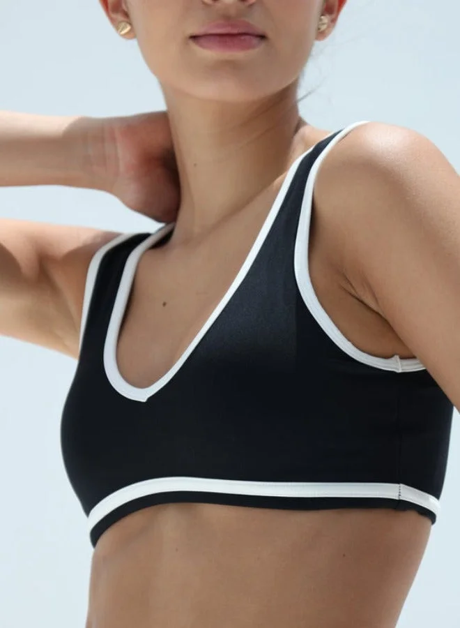 Mohuki Black Contour Active Bra for Women | Best Price UAE
