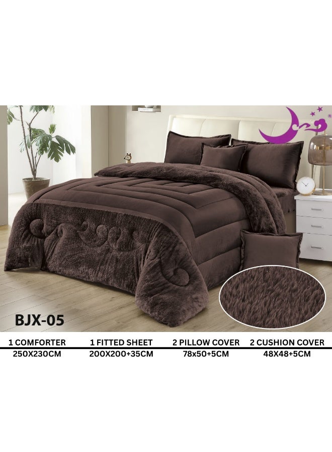مون طقم مفارش يتكون من 6 قطع - 1 مفرش شتوي نفرين نظام وجهين وجه مخمل وجه فرو صناعي + 1 شرشف + 2 أكياس مخدة + 2 أكياس وسادة مربعة - مقاس المفرش 230X250 سم - Image 4