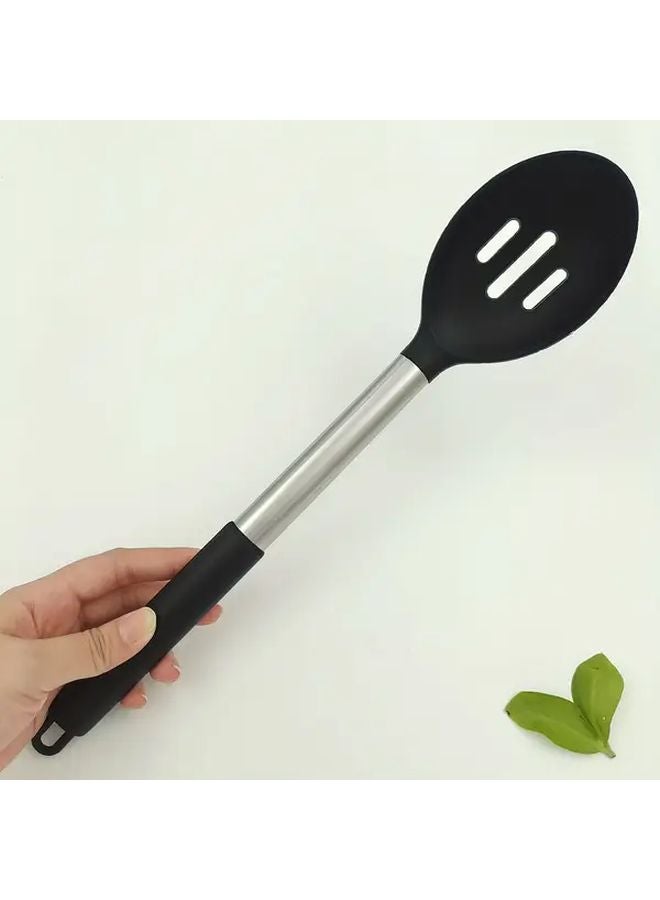ملعقة طهي سيليكون سوداء مقاومة للحرارة غير لاصقة من الفولاذ المقاوم للصدأ مثقوبة - Image 1