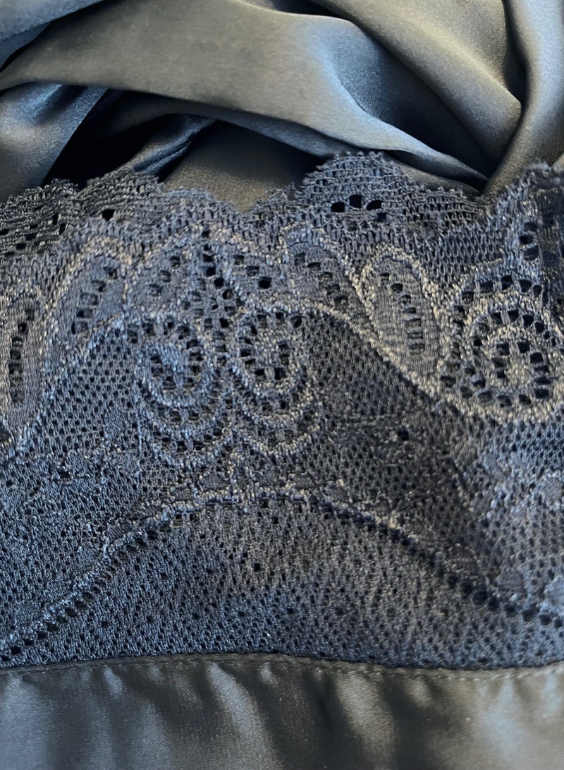 SOLOBUY Black Robe WithLlace - Image 3