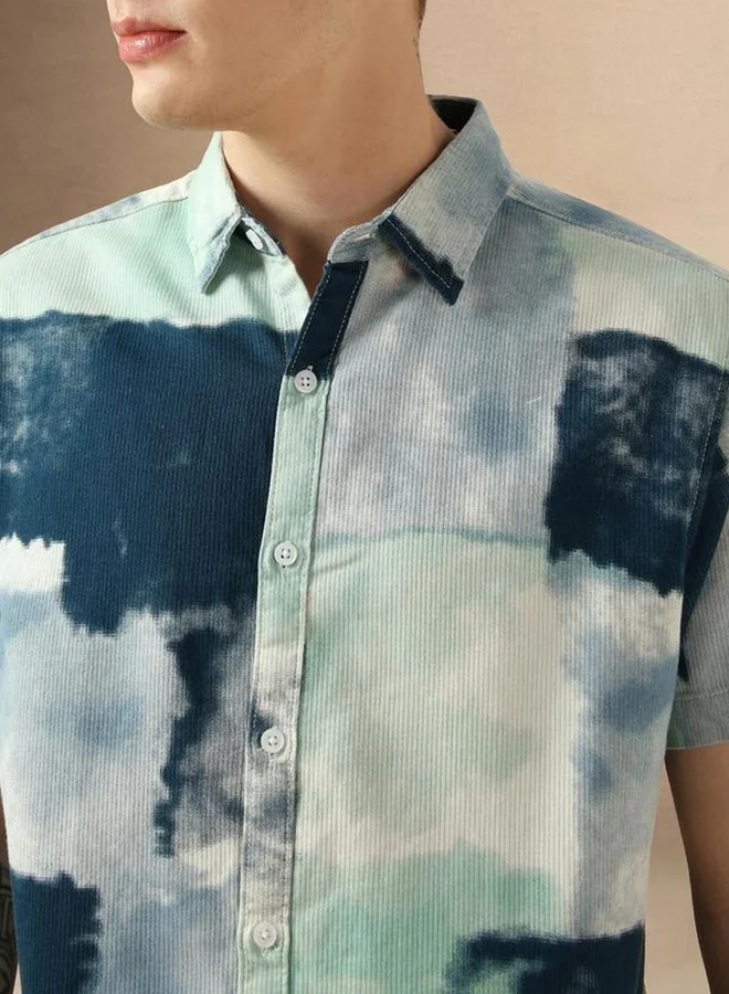 Dennis Lingo Printed Spread Collar Short Sleeves Shirt