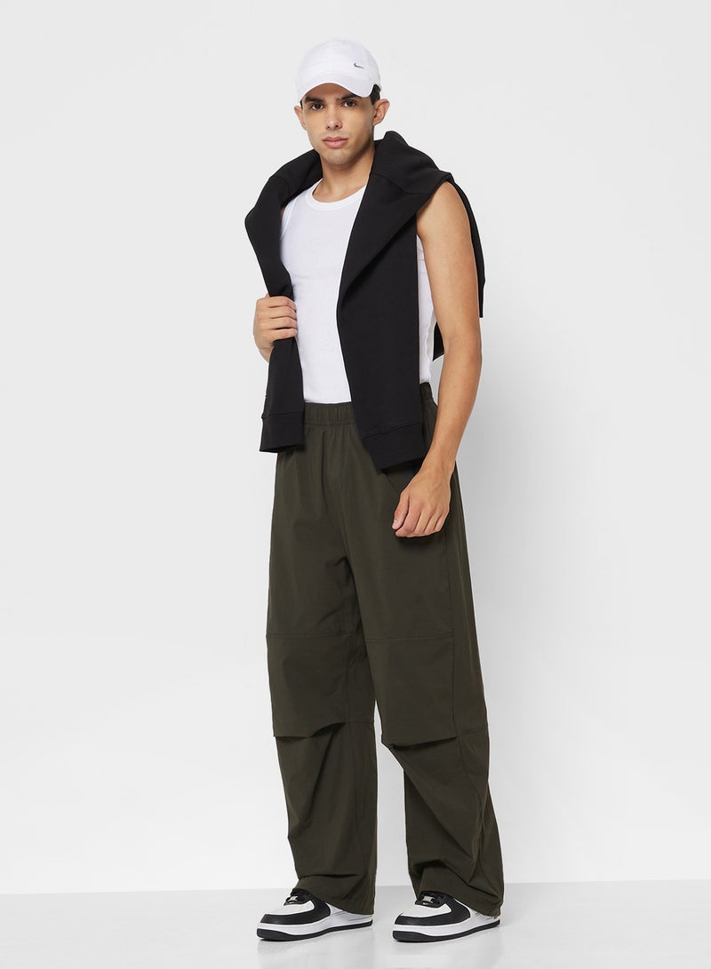 نايكي بنطلون رياضي واسع منسوج تقني - Image 2