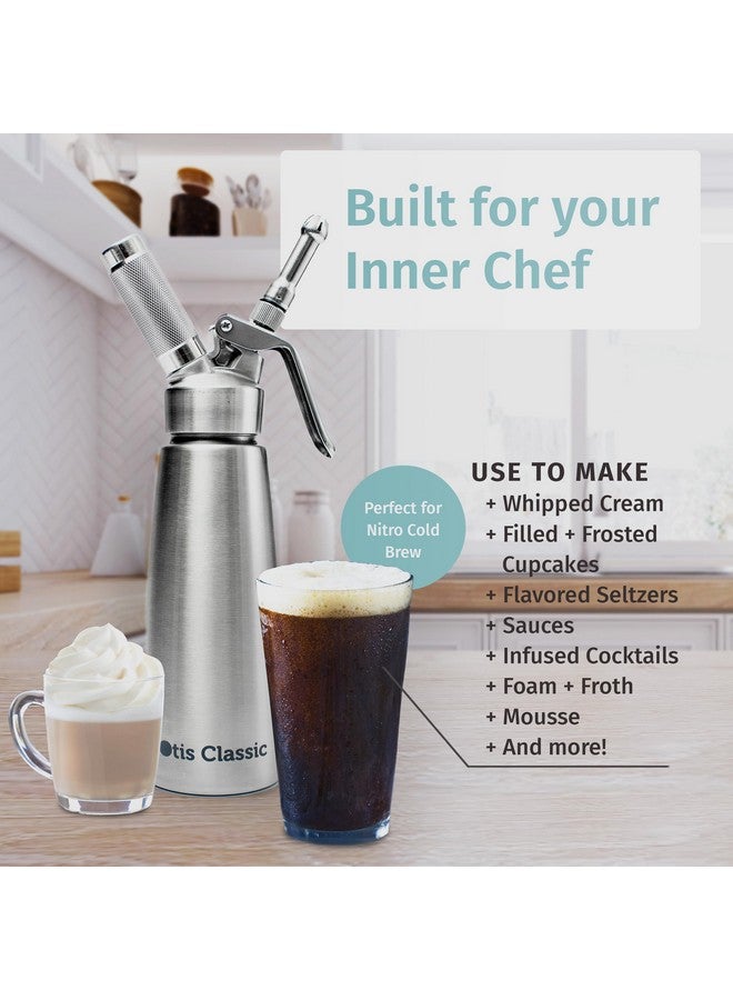 أوتيس كلاسيك موزع كريمة مخفوقة من أوتيس كلاسيك 304 من الفولاذ المقاوم للصدأ، 500 مل مع 3 فوهات تزيين - جودة تجارية مصنوعة من الفولاذ المقاوم للصدأ الآمن غذائيًا - سهلة الاستخدام والتنظيف مثالية للحلويات للطهاة المنزليين - Image 2