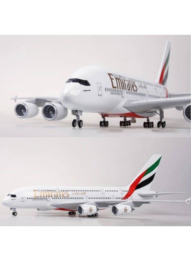طائرة ركاب كبيرة جدًا 1:160 46 سم A380 طيران الإمارات العربية المتحدة مضاءة نموذج طائرة محاكاة الطيران - اللون: Alhart A380 بعجلات وبدون أضواء - Image 2