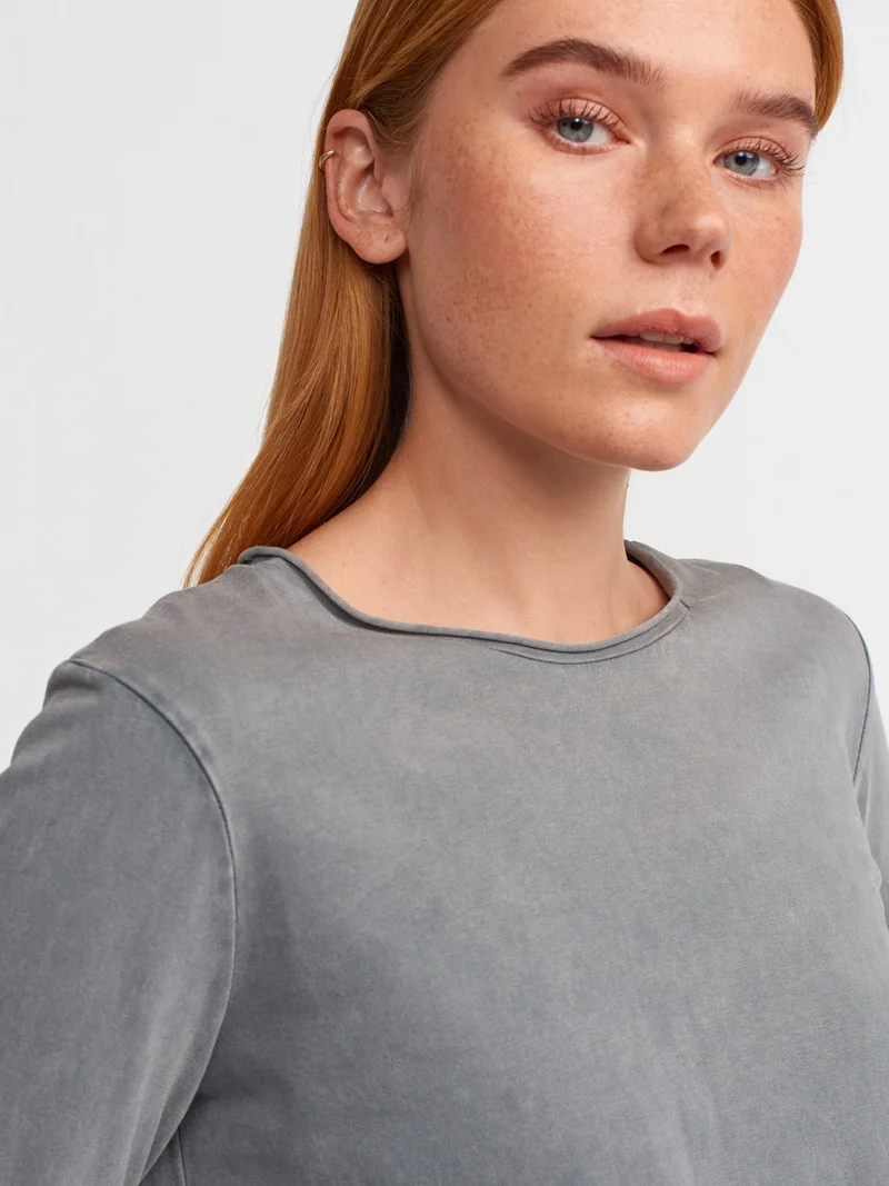 ديلفين 30491 Wash Effect Collar Detailed Top-Grey