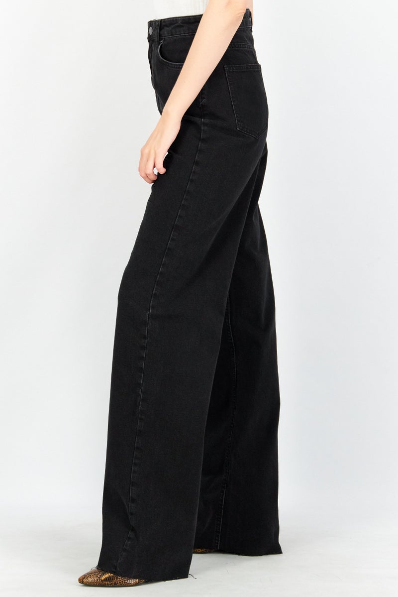 NA-KD Women Dark Washed Stretchable Wide Leg Jeans, Washed Black - Image 4