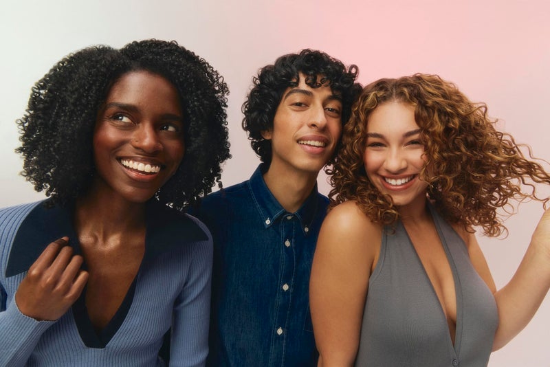 Ouidad Moisture Lock Leave In Conditioner for Curly Hair - 8.5 fl oz, Hydrating Curl Conditioner & Hair Detangler 2-in-1 Moisturizing Conditioner & Primer for Soft, Hydrated Hair, All Curl Types - Image 5