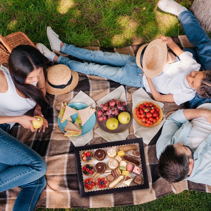 Sinload 10 Pcs 19x14x4 Inch Half Sheet Cake Boxes 5pcs Large Rectangle Bakery Boxes with 5pcs Cake Boards for Pastry Baking, Cupcakes, Donuts, Cookies, Pie Treat Packaging (Black) - Image 5