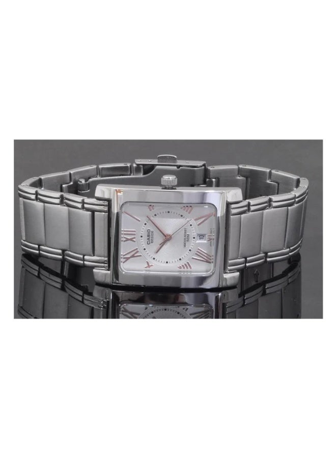 CASIO Analog Women’s Watch BEL‑100D‑7A3VDF, 30.5 mm White Dial, Stainless Steel Case & Bracelet, 50 m Water Resistant - Image 4