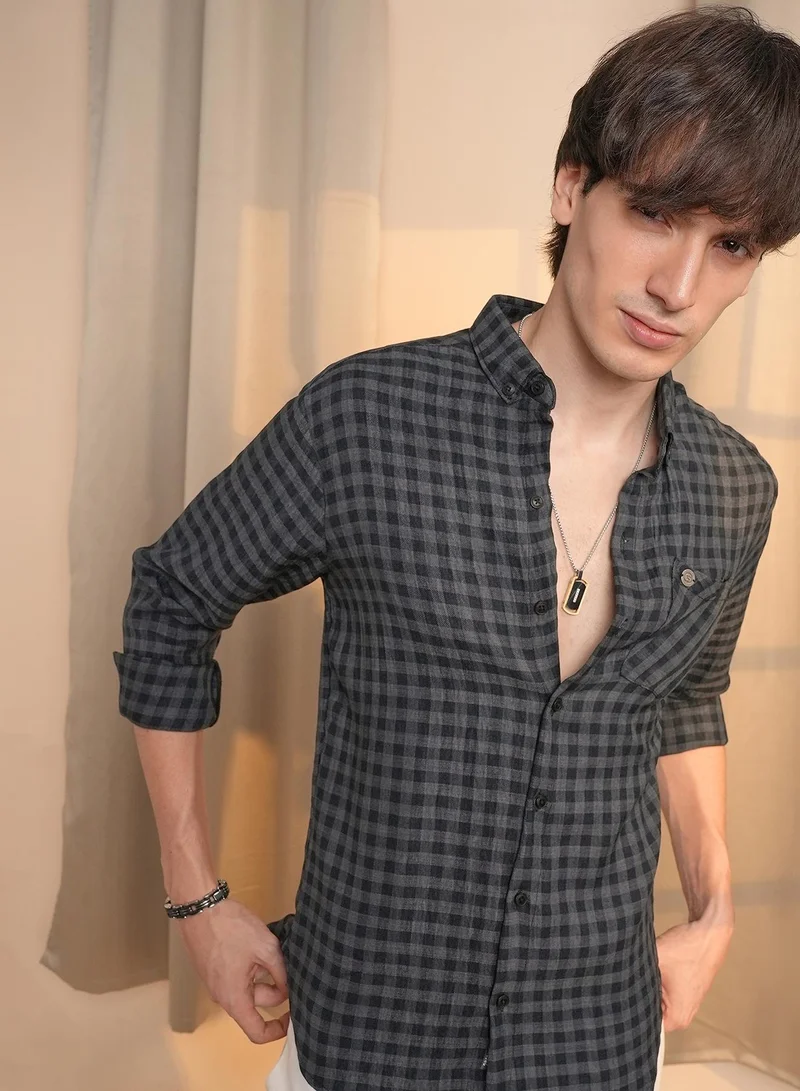 Campus Sutra Men's Charcoal Grey Gingham Shirt