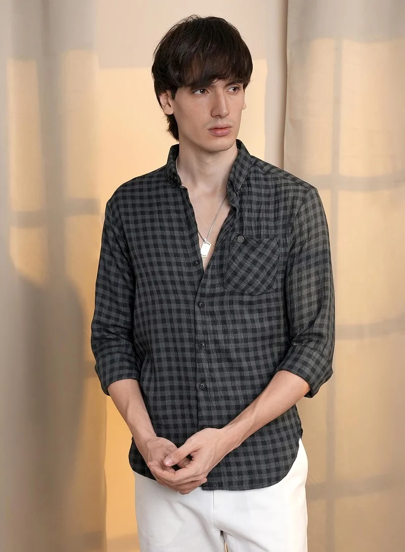 Campus Sutra Men's Charcoal Grey Gingham Shirt