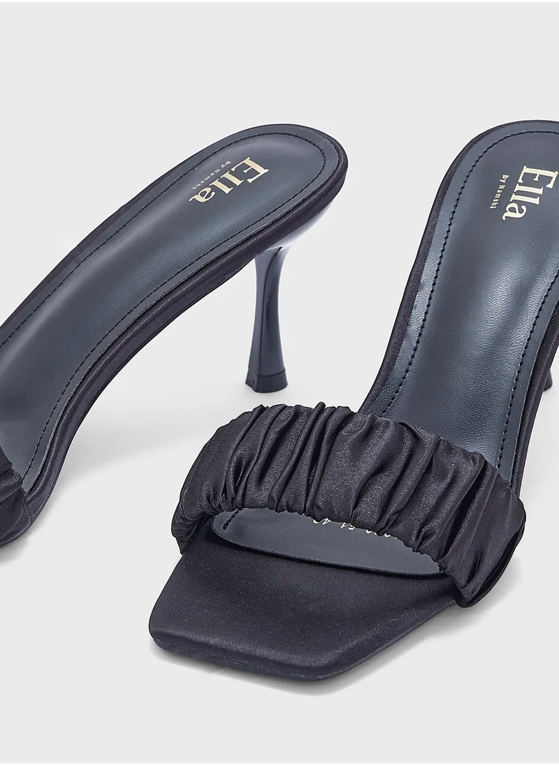 ايلا Ruched Strap Mid Heel Sandal
