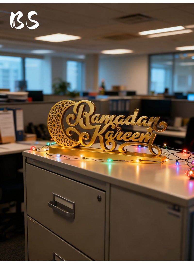 بي إس لافتة زينة لعيد الفطر المبارك 2026 | مصنوعة من الخشب والأكريليك | تصميم هلال ومسجد | زينة طاولة على الطراز الإسلامي | حروف ثلاثية الأبعاد باللون الذهبي | مثالية لتزيين المنزل وحفلات العشاء في الأماكن المغلقة - Image 3