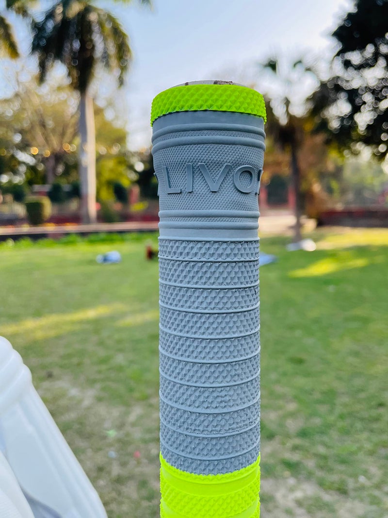 LIVOX Comfortable fit Cricket Bat Rubber Grips Ultra Tacky (Pack of 3) - Image 2