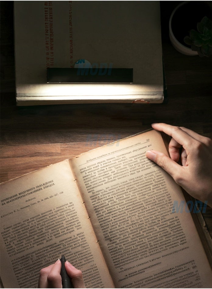 مودي مصباح قراءة LED محمول قابل لإعادة الشحن من MODI، مناسب للسكن الجامعي، أو السرير بطابقين، أو الخزانة، أو المكتب | مزود بمنفذ USB، مع خاصية التعتيم المستمر، لون أبيض طبيعي ٥٥٠٠ كلفن، مع حامل مغناطيسي، وهيكل معدني. - Image 4