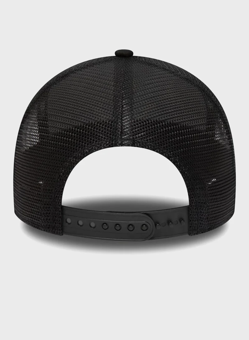 NEW ERA Smiley Life Trucker Cap