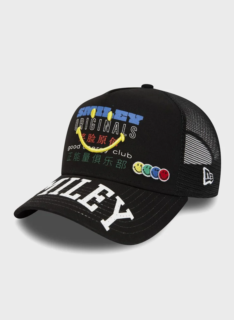 NEW ERA Smiley Life Trucker Cap