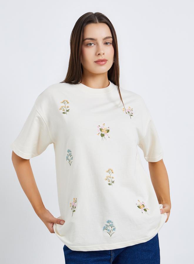 ستايلي تيشيرت واسع مطرز - Image 1