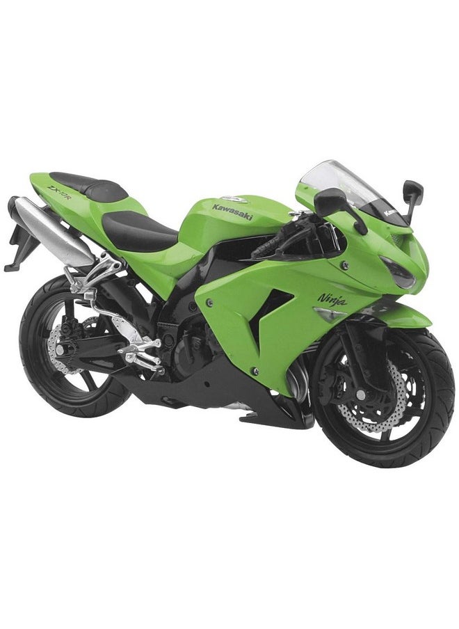 New-Ray - New Ray Toys Street Bike 112 Scale Motorcycle Zx10R Green 2006 42447A - Image 1