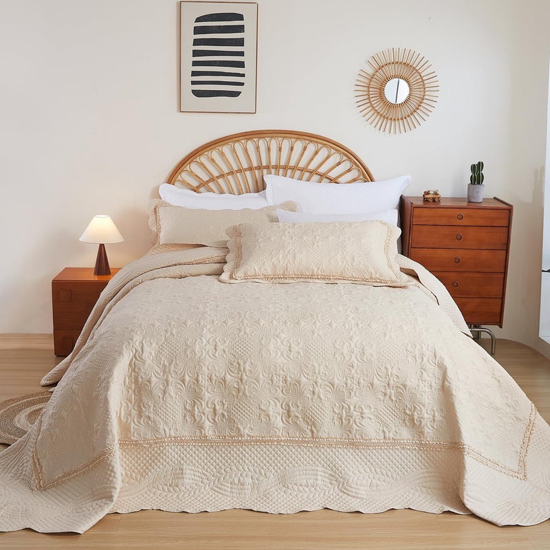 EVENHUG Oversized Quilts Set King Size 3 Piece Bedding Set Reversible Bedspread with 2 Pillow Shams Coverlet Lightweight Soft Bed Cover for All Season(120"X120",Beige) - Image 3