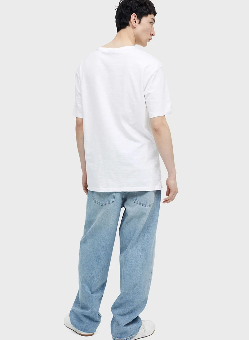 H&M Regular Fit Pocket-Detail T-Shirt