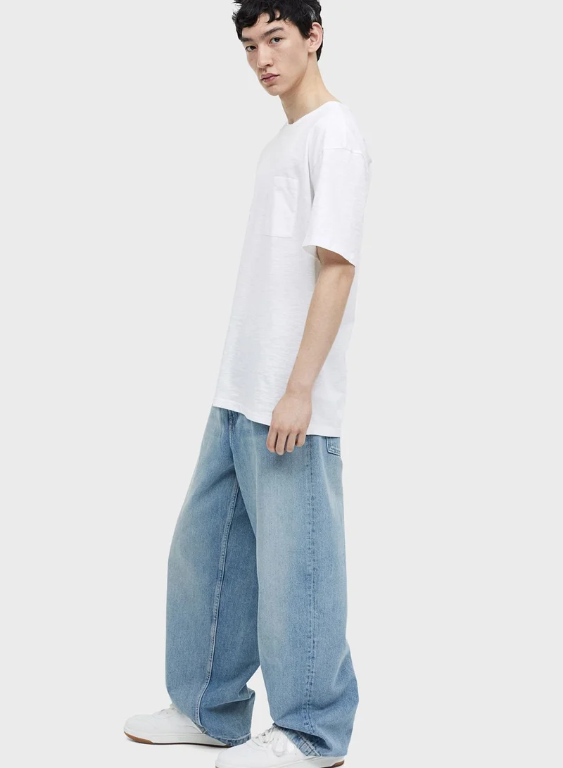 H&M Regular Fit Pocket-Detail T-Shirt