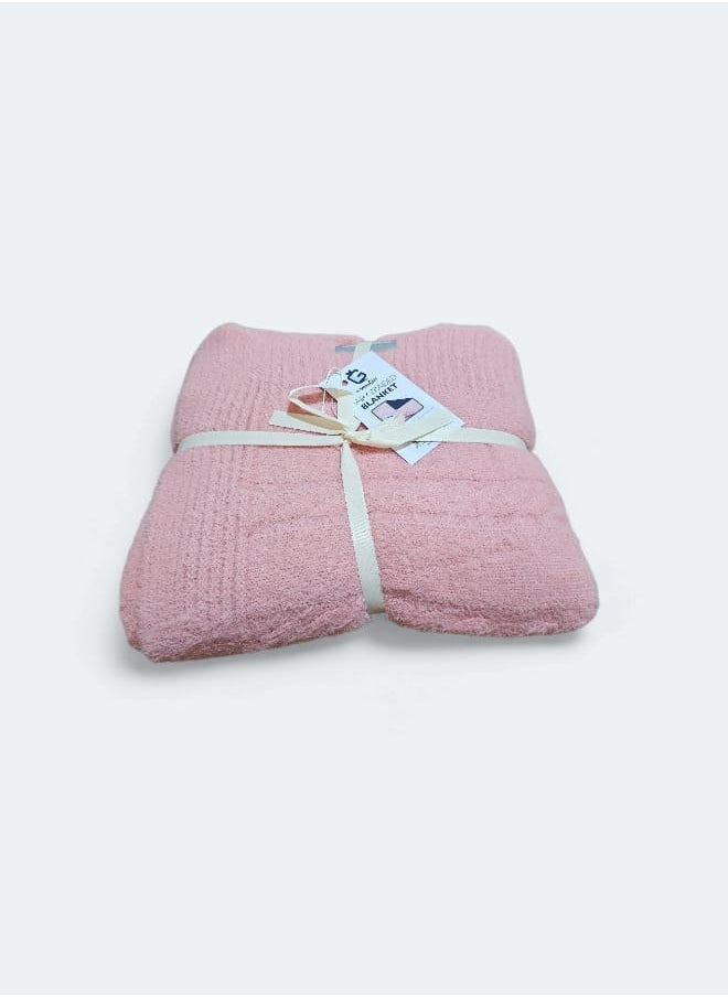 Mamas Gift HAIRY BRAIDED BLANKET PINK 80X100  - Image 1