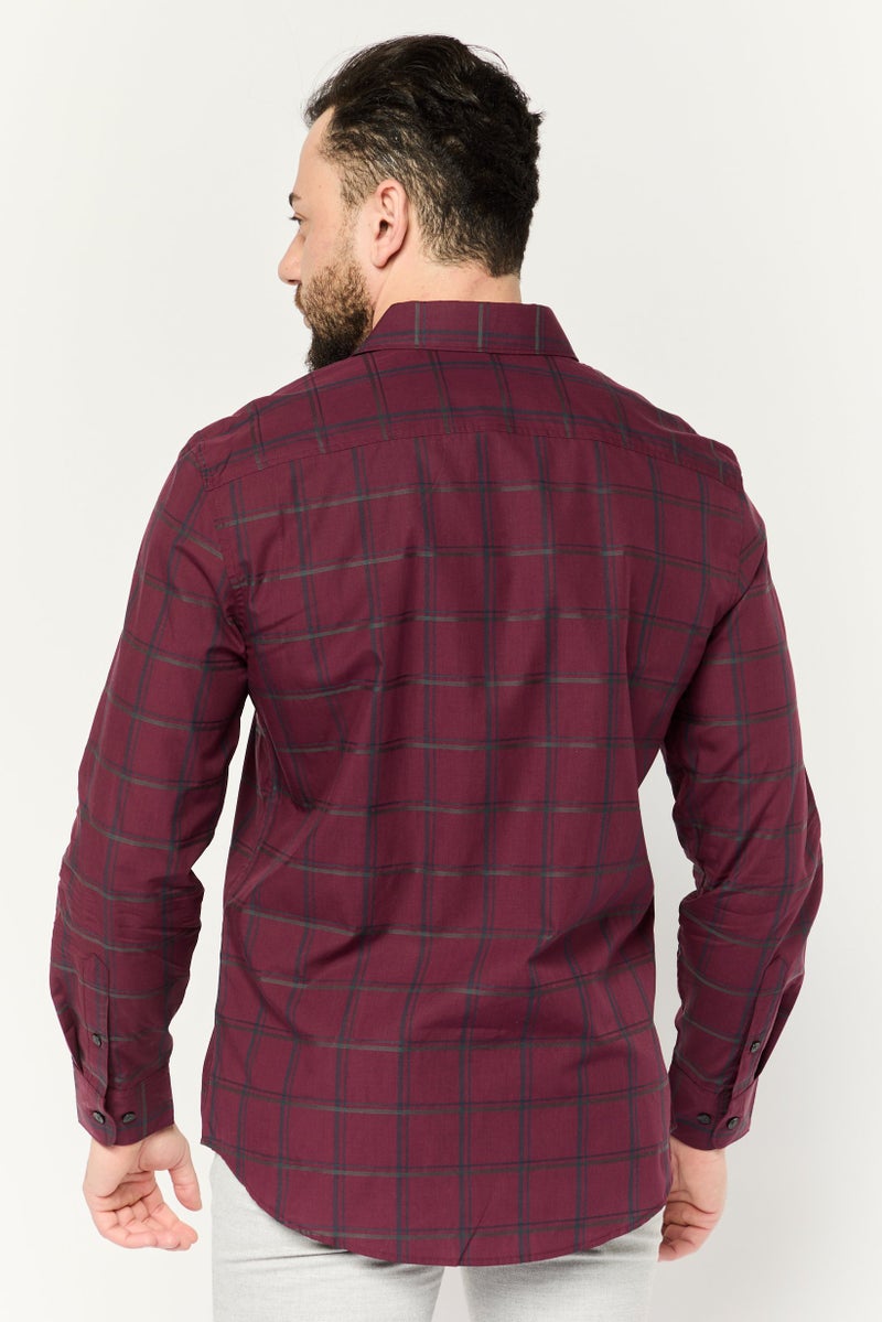 PERRY ELLIS قميص رجالي عادي بقصة مريحة بنمط شبكة بأكمام طويلة، مارون - Image 4