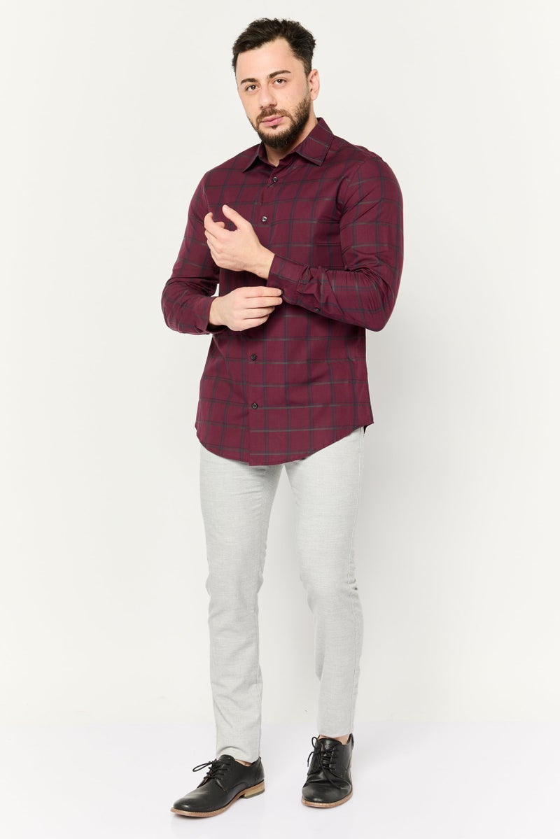 PERRY ELLIS قميص رجالي عادي بقصة مريحة بنمط شبكة بأكمام طويلة، مارون - Image 2