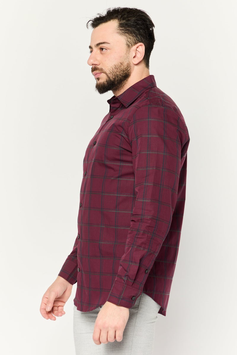 PERRY ELLIS قميص رجالي عادي بقصة مريحة بنمط شبكة بأكمام طويلة، مارون - Image 3