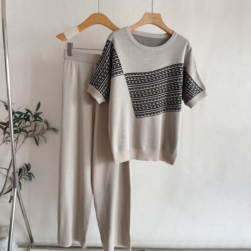 Fashionable Jacquard Batwing Sleeve Knit Two-Piece Set for Women, Loose Fit Wide Leg Pants - Image 3