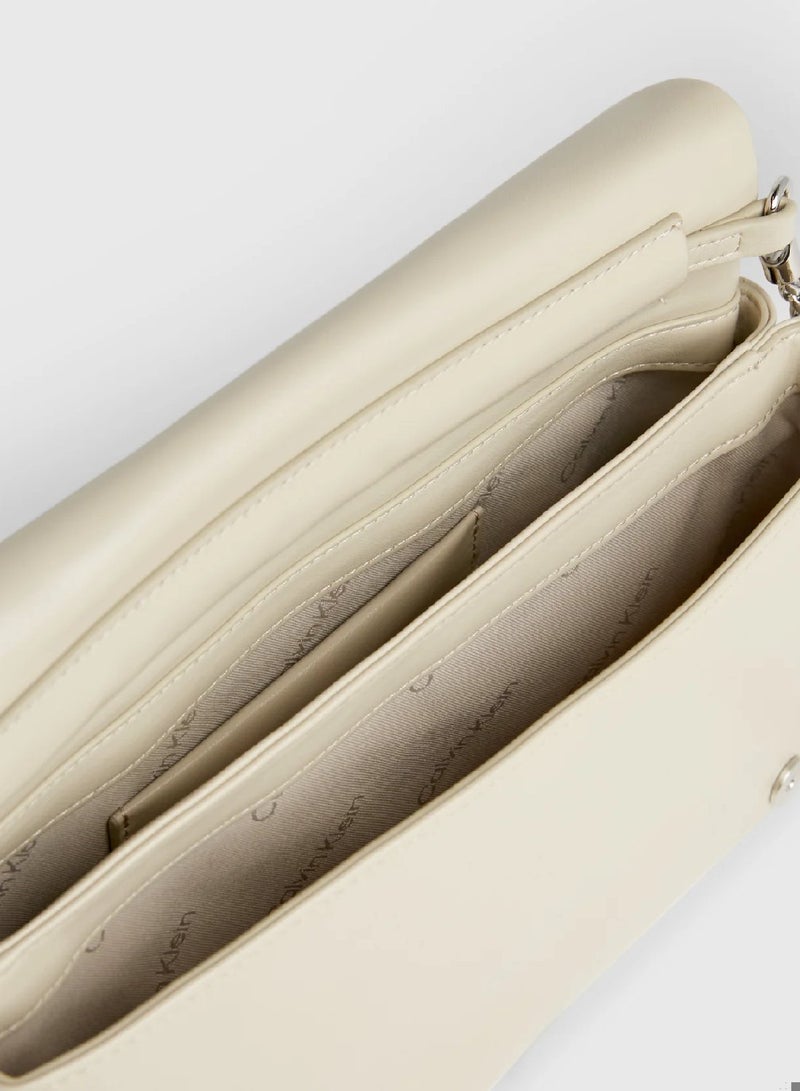 CALVIN KLEIN Quilted Shoulder Bag - Image 4