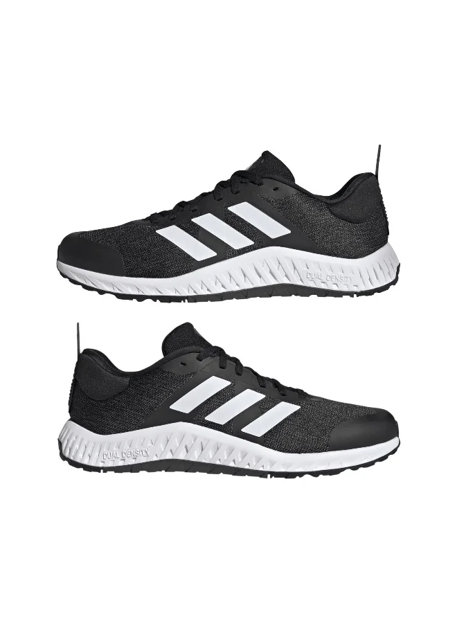 adidas أحذية تدريب يوني سيكس من إيفرى سيت