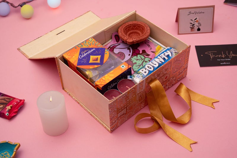 Boxotica Golden Floral Small Gift Box – Foldable Rigid Hamper with Ribbon & Greeting Card, Reusable Keepsake Box for Dry Fruits, Weddings, Birthdays, Housewarming Return Gifts, Thambulam & Vratham Kits | 23.5×17×10 cm - Image 4