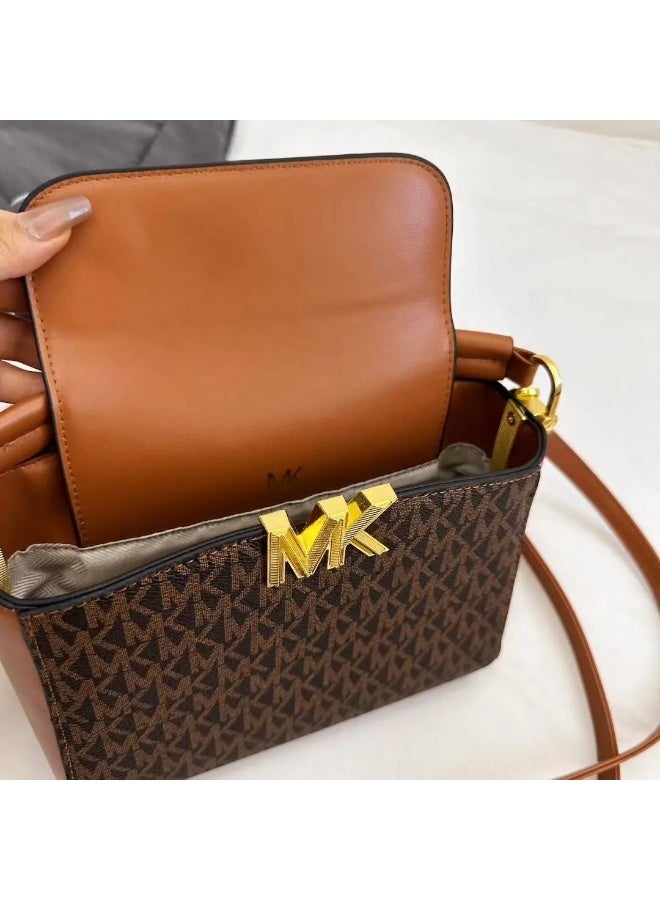 MK classic bag, can be converted into a crossbody bag, suitable for holding camera lenses. Classic themed design - Image 3