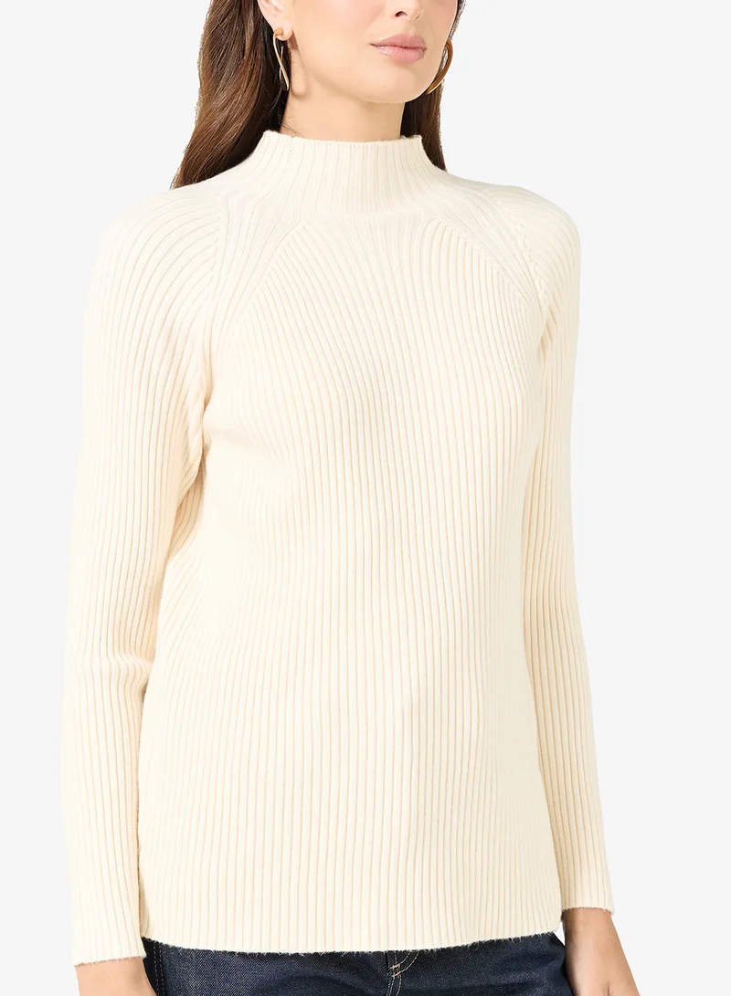 ايلا كنزة بياقة سلحفاة